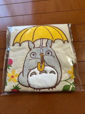 지브리 이웃집 토토로 자수 에이프런 딸기 (란형 에이프런)