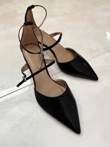 FRAY I.D 소가죽 하이힐 택 포함 새상품