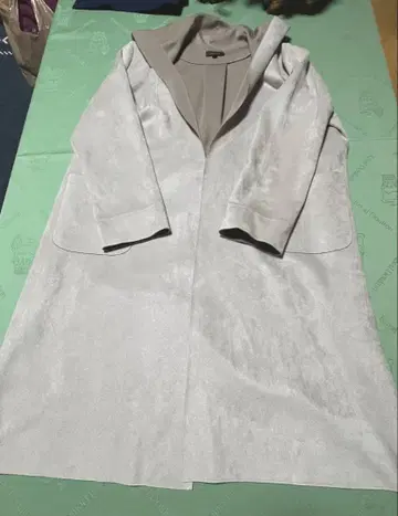 라이트 그레이 롱 코트