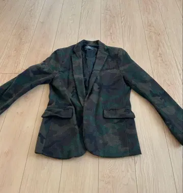 카모플라쥬 테일러드 자켓