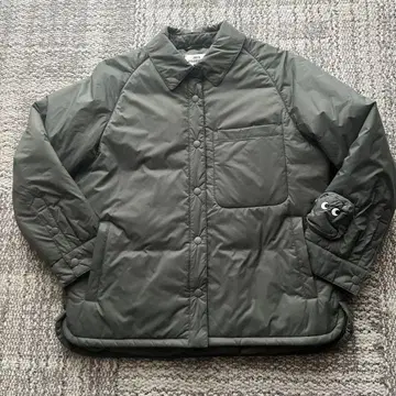 유니클로 S ANYA HINDMARCH 카키 점퍼