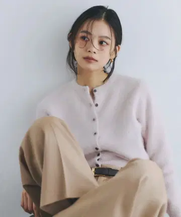 아뉴앙스 라쿤 폭스 숏 가디건 핑크