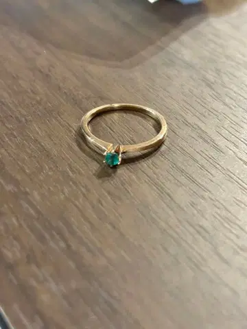 에메랄드 골드 반지