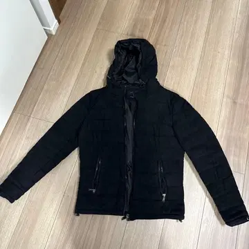 ZARA MAN 블랙 다운 자켓