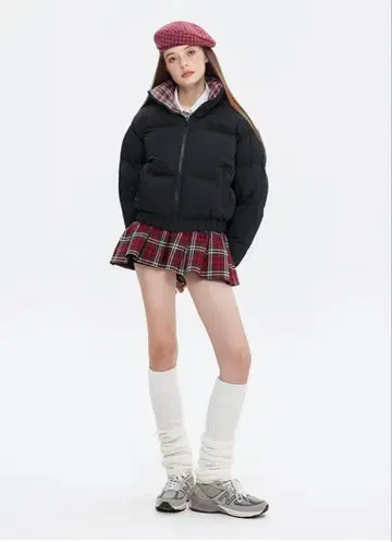 미사용 새상품 Nariele 블랙 리버서블 다운 자켓 숏 기장