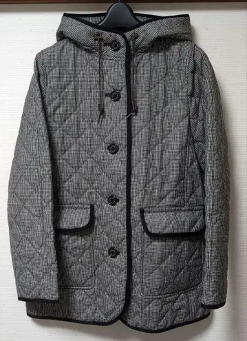 매킨토시 철학 후드 부착 코트