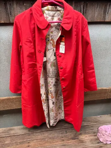 쇼와 레트로 레인코트?