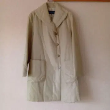 레리안 CARO O CRUZ 베이지 퀼팅 롱 코트