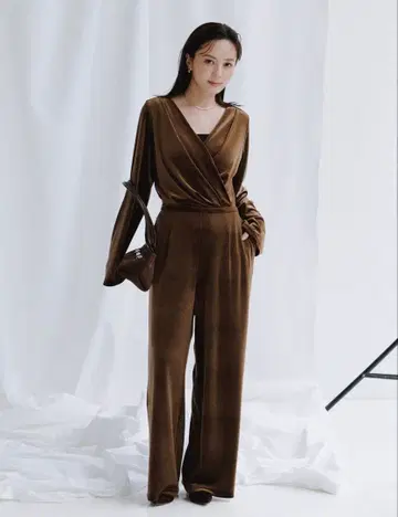 [택 포함 미사용 새상품] 아뉴앙스 완판템 벨로아 컷 올인원 M