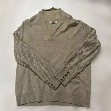베이지 V넥 니트 스웨터 L