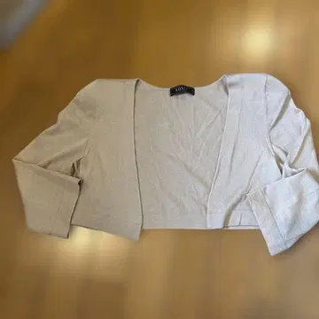 FOXEY 베이지 가디건 사이즈 40
