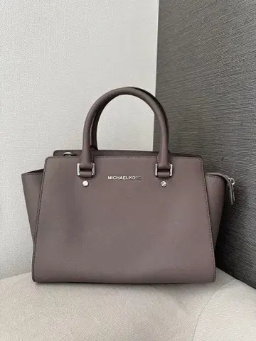 MICHAEL KORS 그레이 핸드백