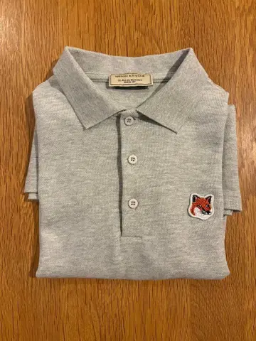 그레이 피케 셔츠 여우 와펜 포함