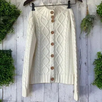 평평하게 놓았을 때 가슴 너비 47