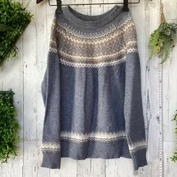 평평하게 놓았을 때 가슴 너비 44