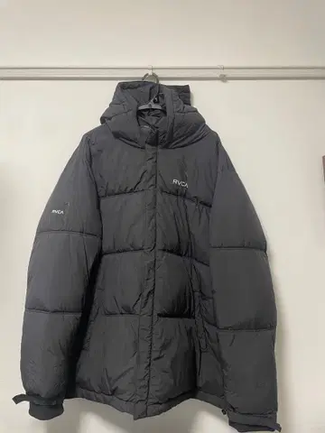 RVCA 후드 부착 다운 자켓