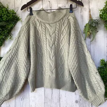 평평하게 놓았을 때 가슴 너비 54