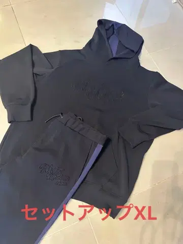 무타(Muta) 엠보싱 스무스 종이상자 풀 파카 리브 팬츠 셋업