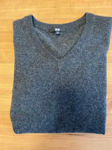 미사용 새상품 UNIQLO 캐시미어 니트 그레이 M