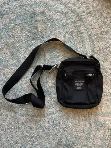 marimekko 블랙 숄더백