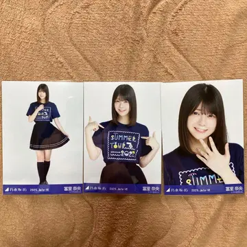 노기자카46 생사진 전츠 2025 티셔츠 B ver. 토미사토 나오 컴프