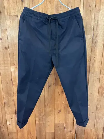 투모로우랜드 Blue Work 테이퍼드 팬츠