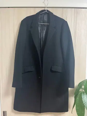 KNOTT 블랙 체스터 코트