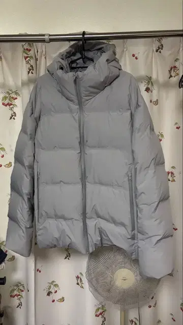 유니클로 심리스 다운 파카 3D 컷 XXL 빅 사이즈