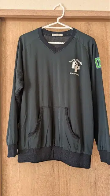 페어리 파우더 나일론 V넥 자켓 L 사이즈