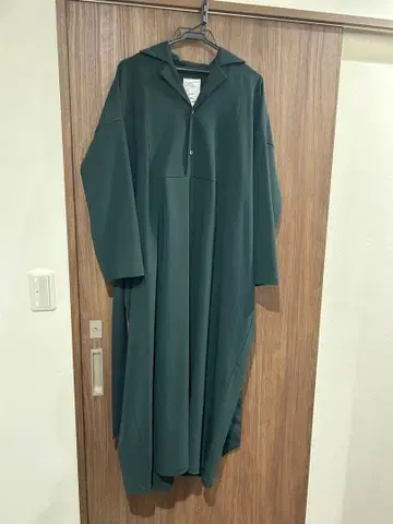 SHAREEF 다크 그린 롱 원피스