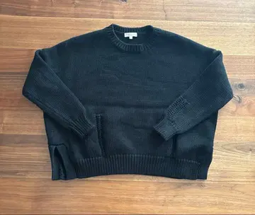 DEMYLEE 데밀리 블랙 니트