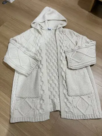 ZARA 후드 부착 케이블 가디건