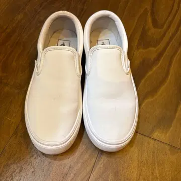 VANS SLIP ON HOVER 슬립온 호버 통굽
