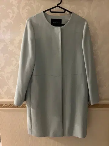 유나이티드 애로우즈 노카라 코트 아이스 블루