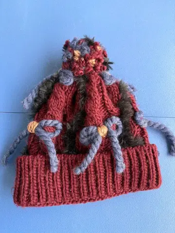 낡은 리메이크 / 니트 모자 / 털실 / 리본 / 와인 / 1점