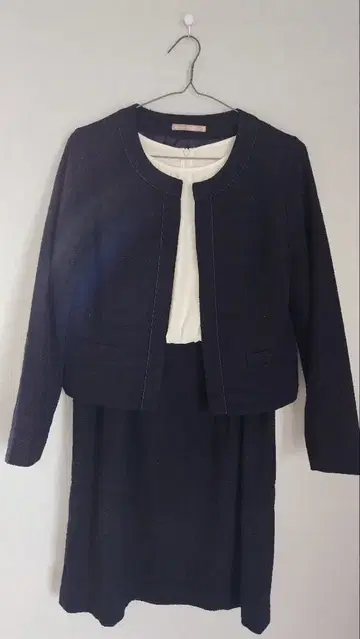 블랙 트위드 원피스 수트