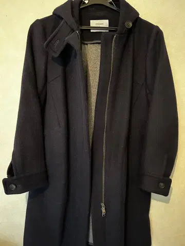 STUDIOUS 후드 부착 네이비 롱 코트