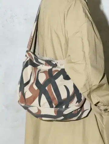 made in standard 숄더백