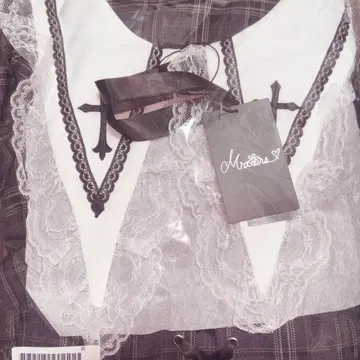 MARS 크로스 자수 3단 프릴 셋업