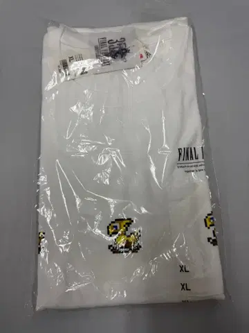 [ 미사용 새상품 ] 유니클로 파이널 판타지 35th 콜라보T셔츠 XL