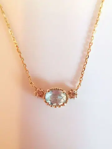 노제스 10K 아쿠아 마린 & 프티 다이아몬드 목걸이