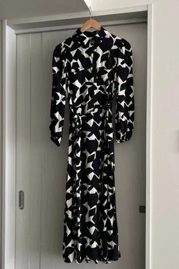 ZARA 자라 화이트 블랙 원피스