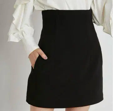 SNIDEL 스나이델 하이웨스트 스카숏팬츠 미니 스커트