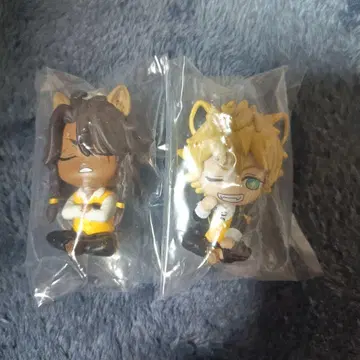 트위스테 어깨 쿵 레오나, 라기