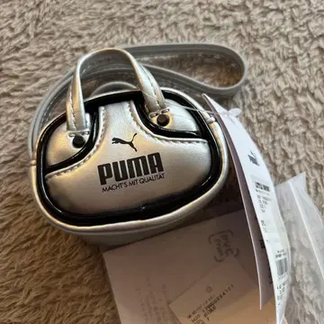 PUMA 실버 미니 백 키체인
