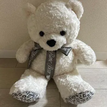 로즈 베어 화이트 봉제 인형