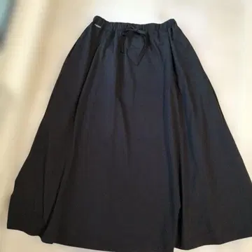 마드모아젤 논논 개더 롱 스커트 다크 네이비