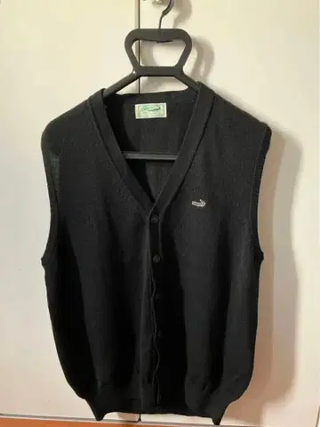 미사용 새상품 Crocodile V넥 니트 베스트 L