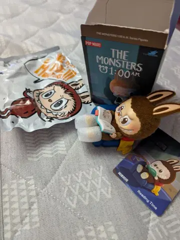 THE MONSTERS 01:00 AM 피규어