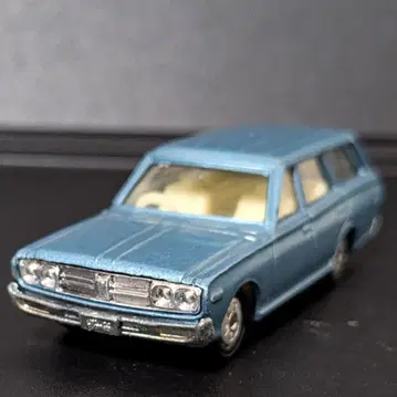 토미카 일본제 블랙박스 No.47 닛산 세드릭 왜건